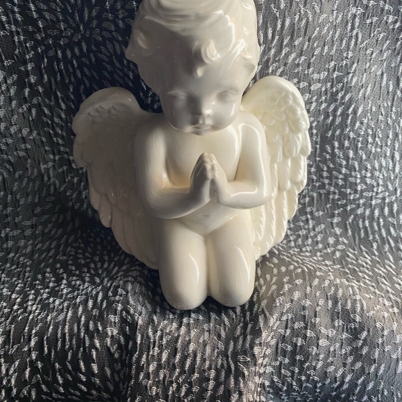 Other - VINTAGE Ceramic Angel Figurine in White